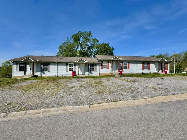 198 Beech St , Clarksville, TN 37042