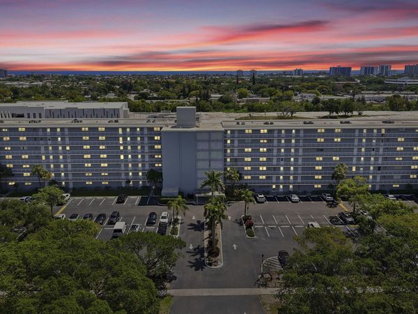 5700 NW 2nd Avenue, Unit 604, Boca Raton, FL 33487
