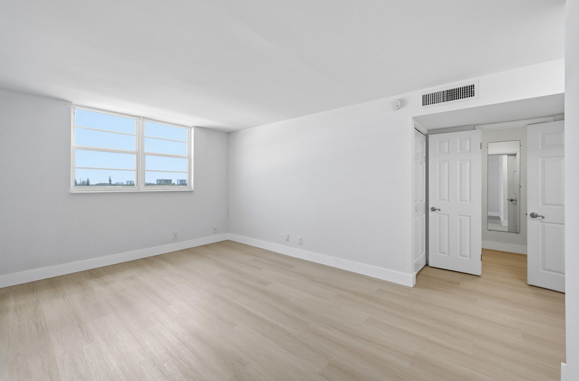 5700 NW 2nd Avenue, Unit 604, Boca Raton, FL 33487 Photo