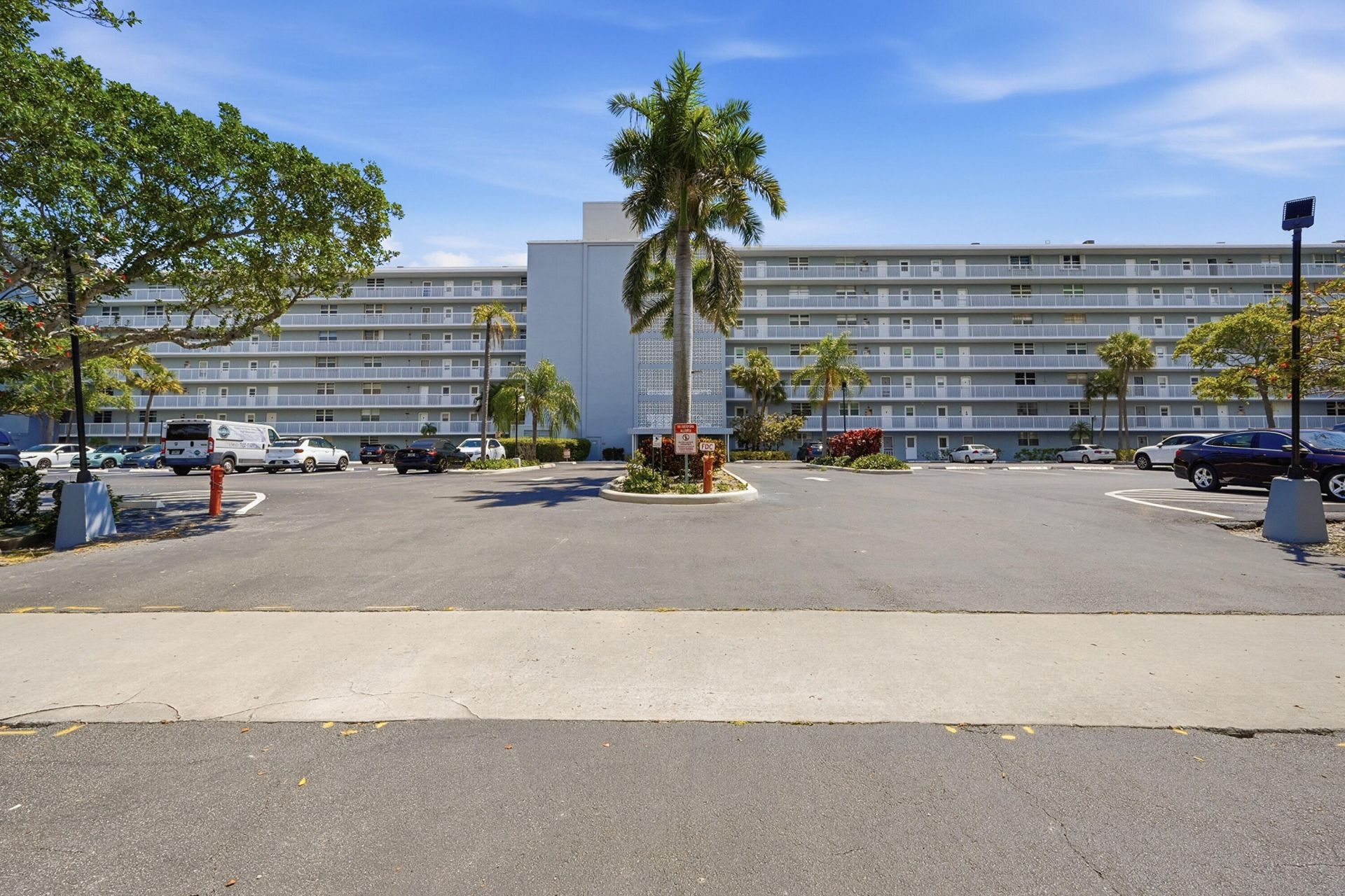 5700 NW 2nd Avenue, Unit 604, Boca Raton, FL 33487 Photo