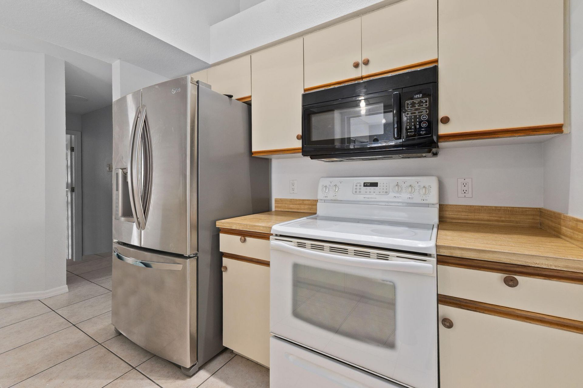 2452 SW Fair Isle Road, Port Saint Lucie, FL 34987 Photo