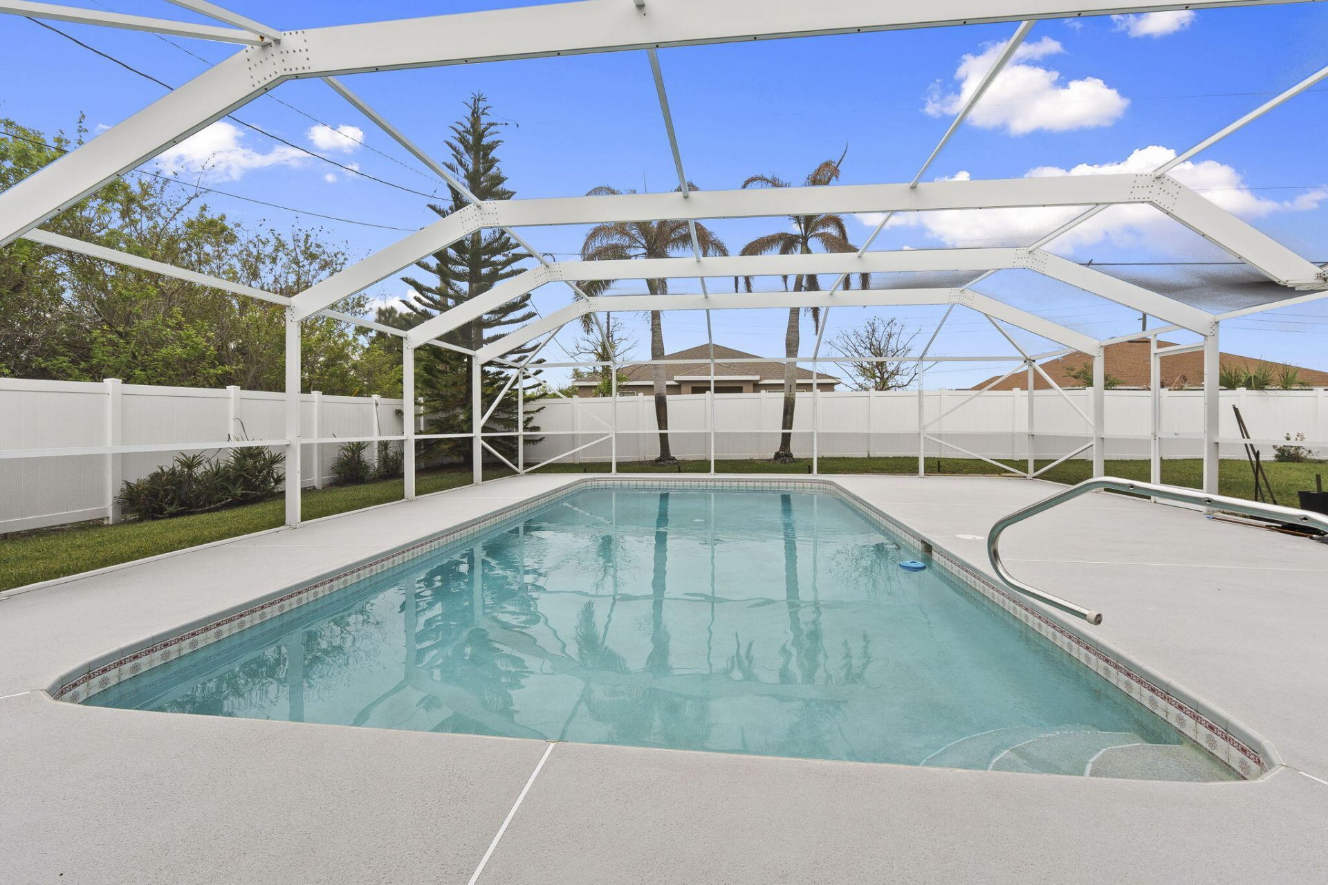 2452 SW Fair Isle Road, Port Saint Lucie, FL 34987 Photo