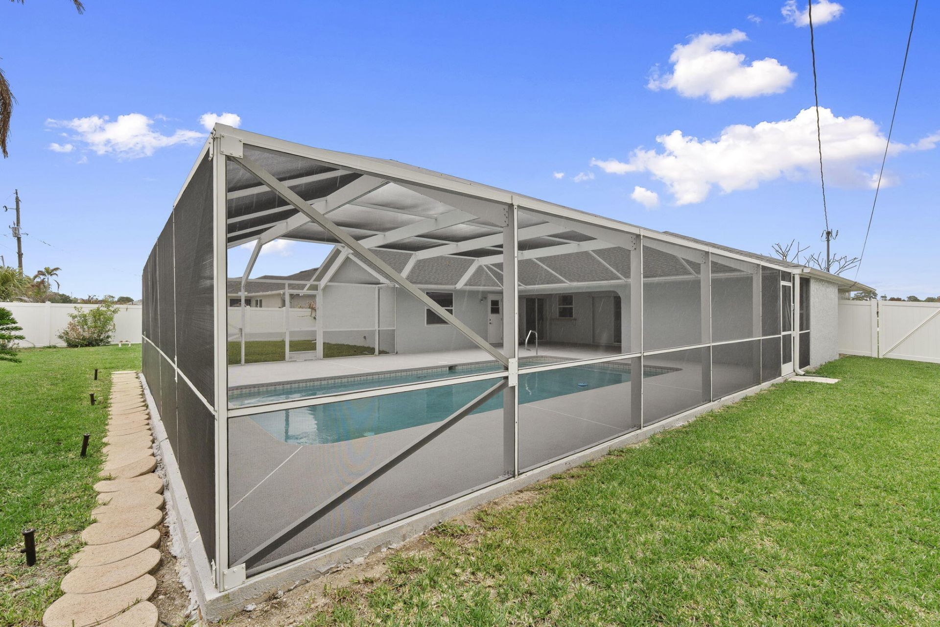 2452 SW Fair Isle Road, Port Saint Lucie, FL 34987 Photo