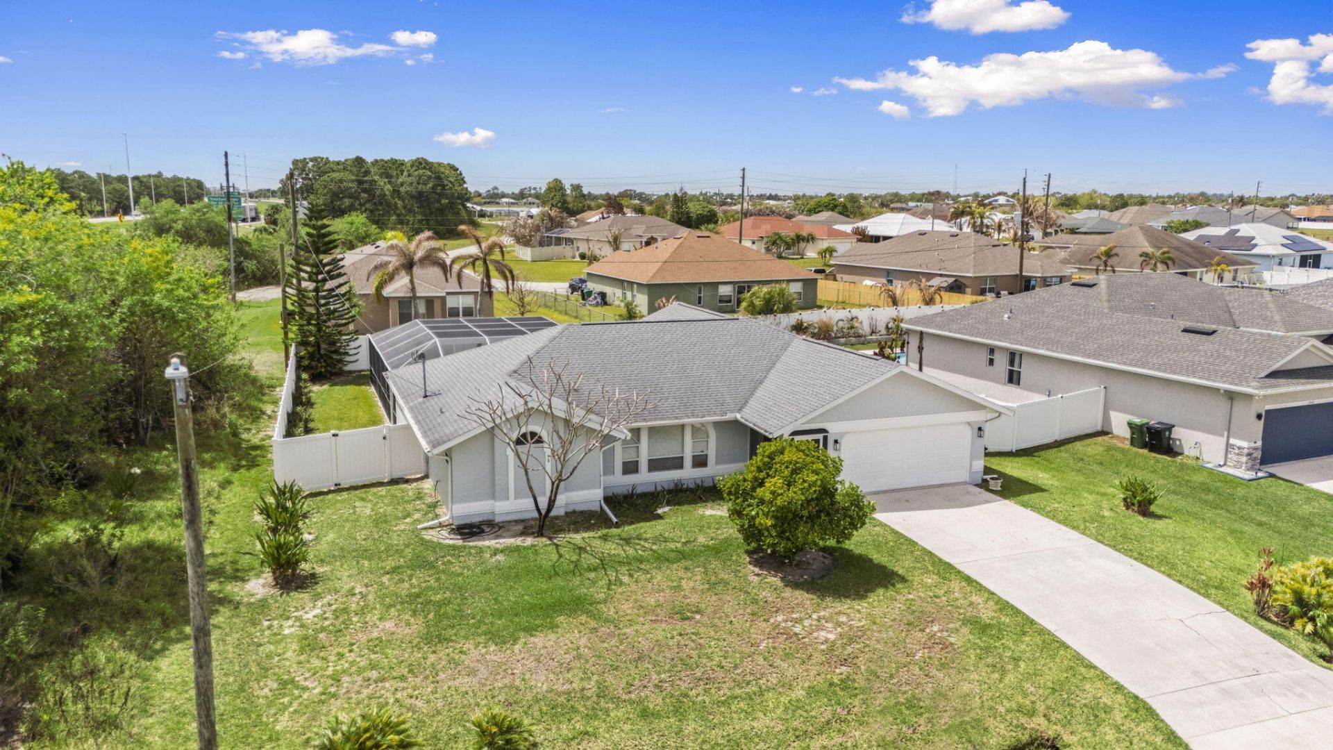 2452 SW Fair Isle Road, Port Saint Lucie, FL 34987 Photo