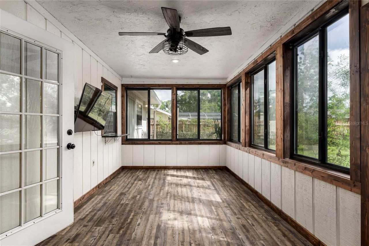 5012 Woodlawn Circle W, Palmetto, FL 34221 Photo