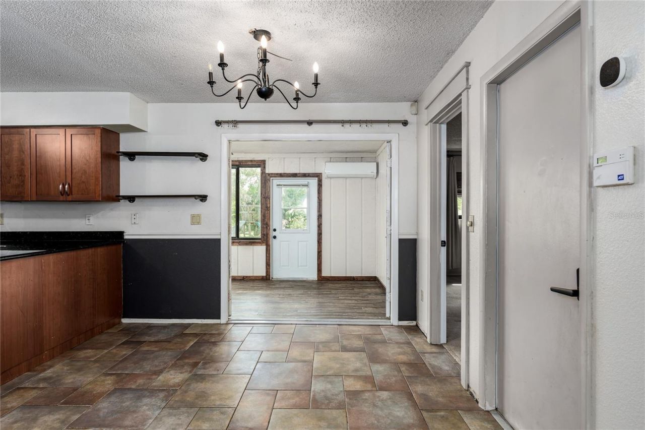 5012 Woodlawn Circle W, Palmetto, FL 34221 Photo