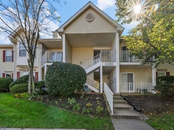 9 Ruby Ct, Franklin, NJ 08823