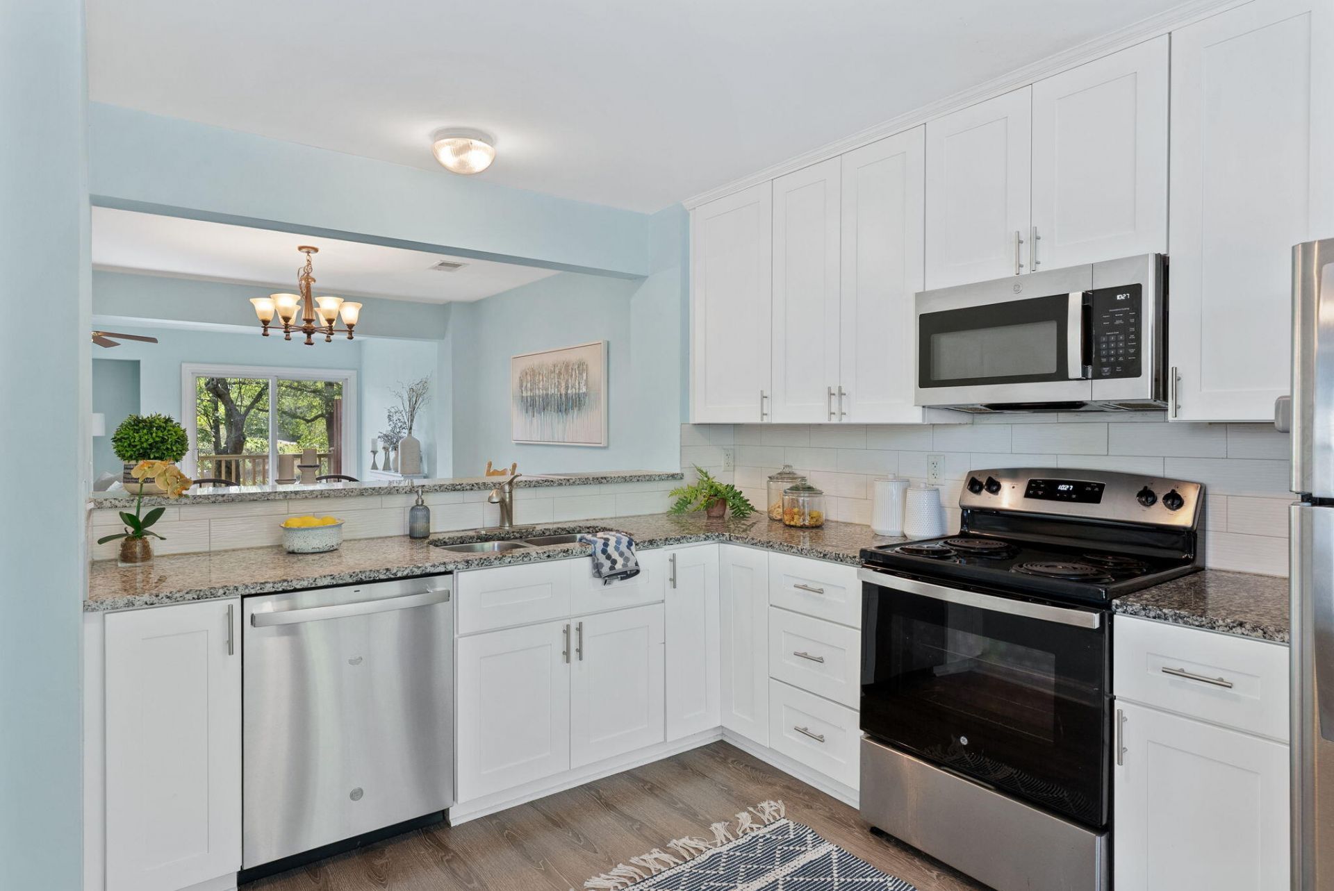 504 Parkdale Drive Photo 10