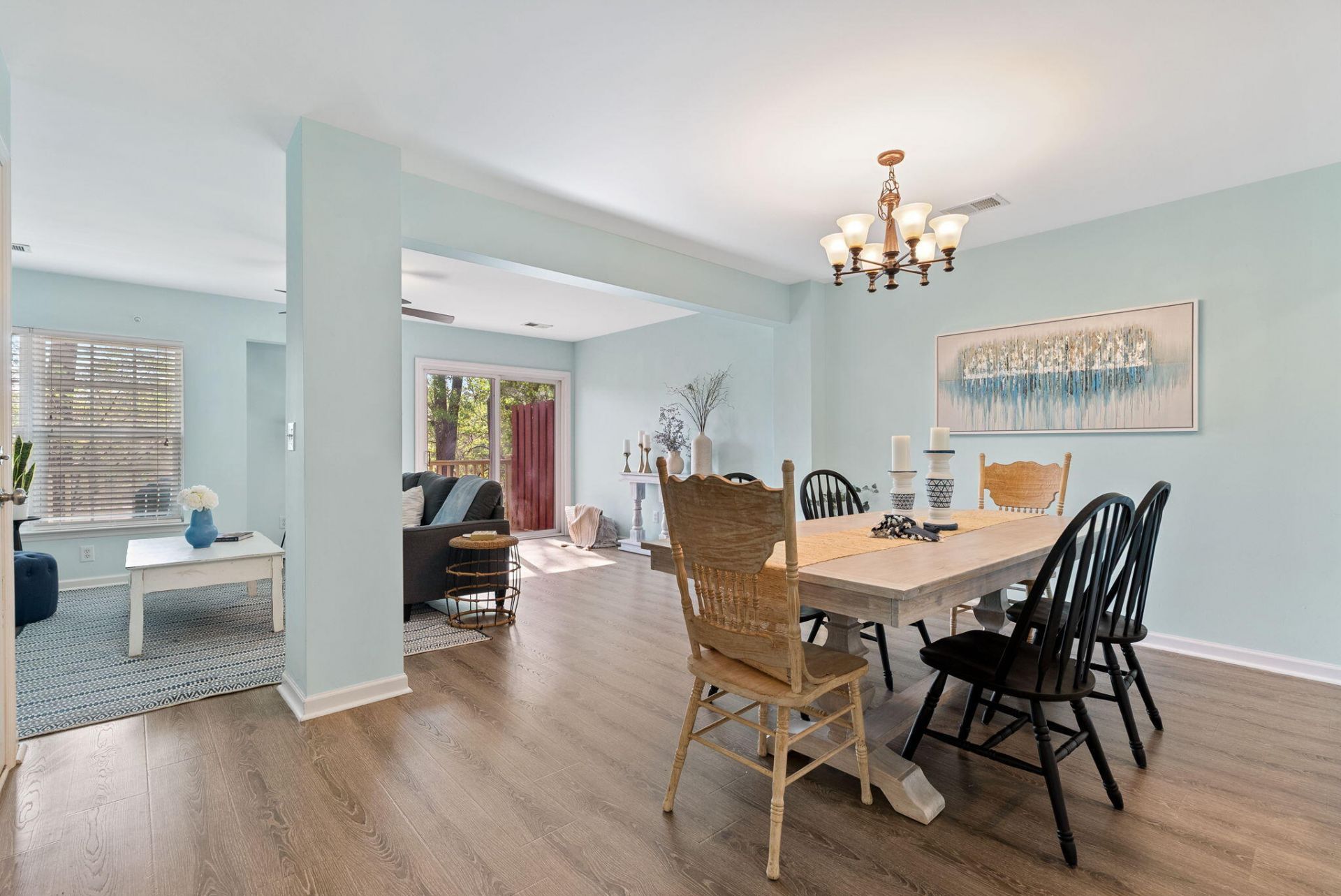 504 Parkdale Drive Photo 13