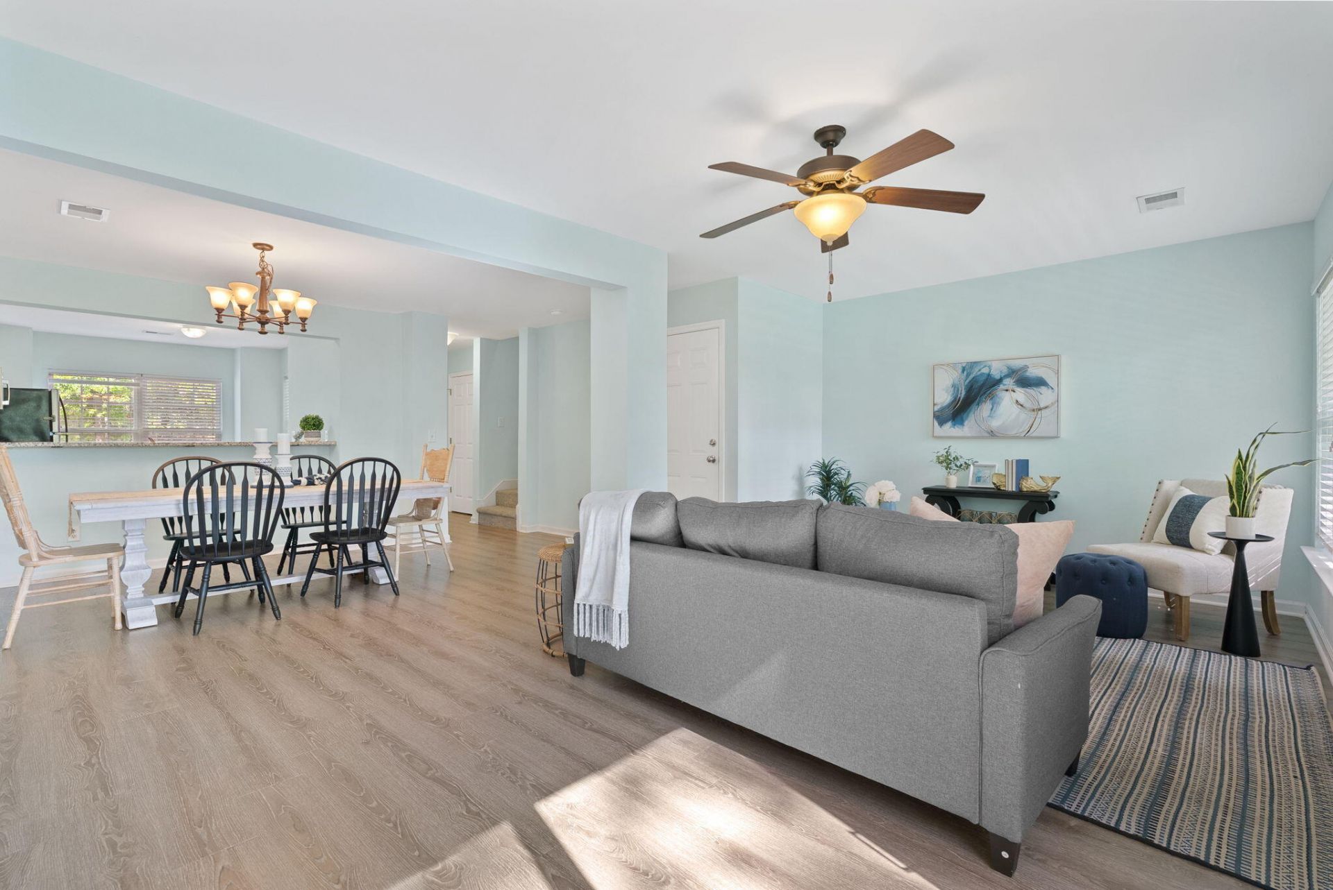 504 Parkdale Drive Photo 15