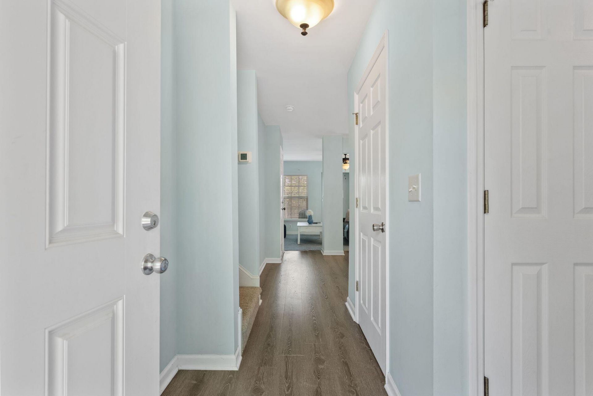 504 Parkdale Drive Photo 8