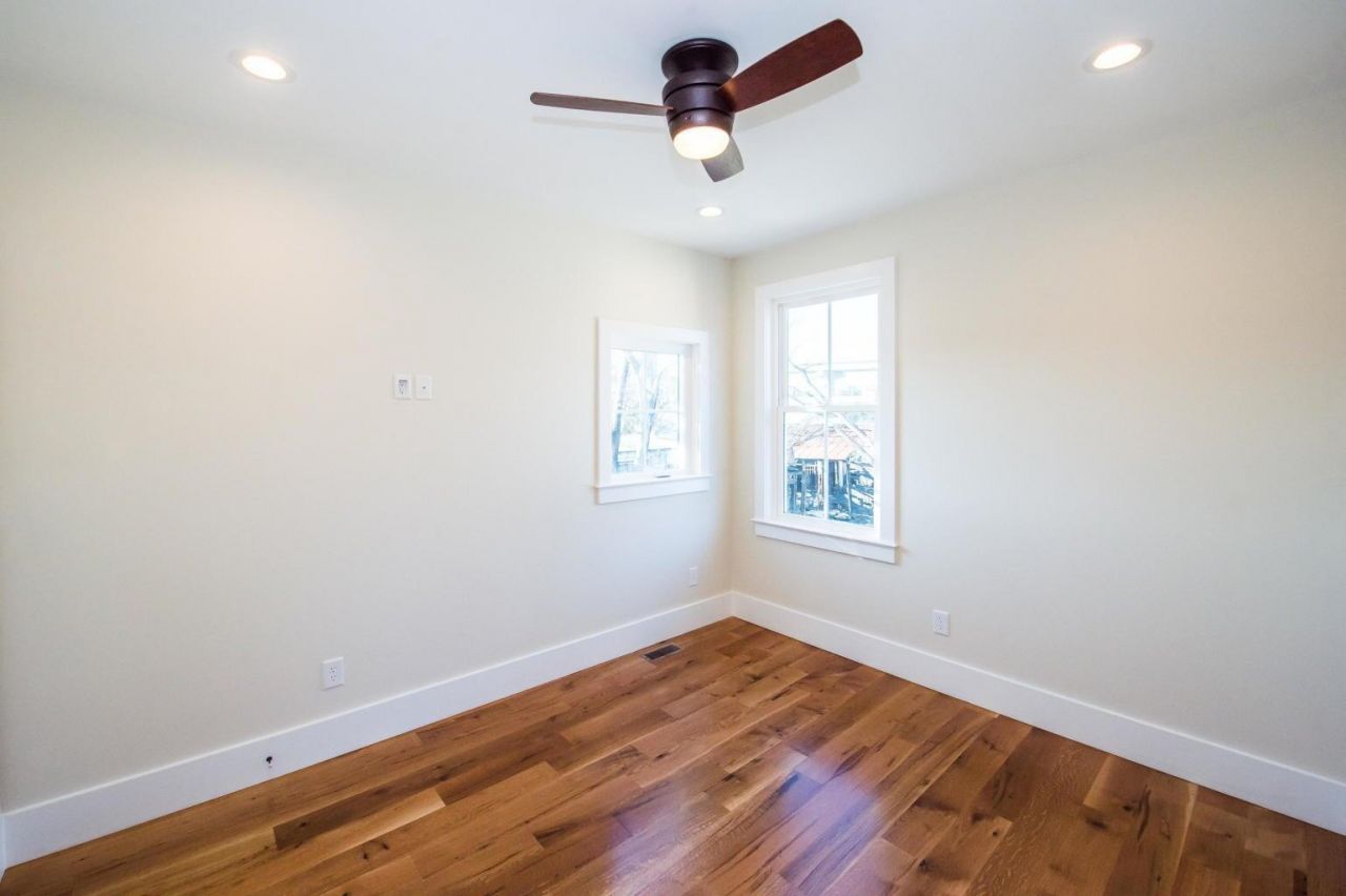 707 Meeting Street Photo 13