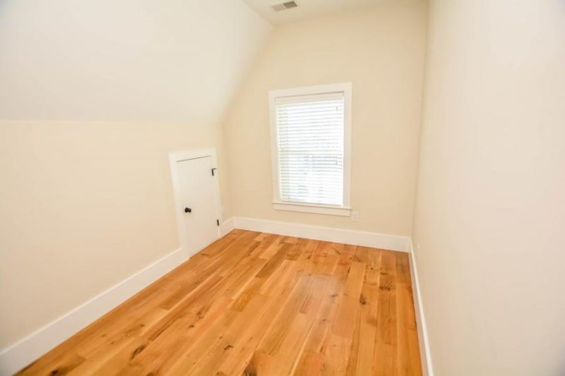 707 Meeting Street Photo 18