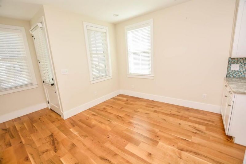 707 Meeting Street Photo 5