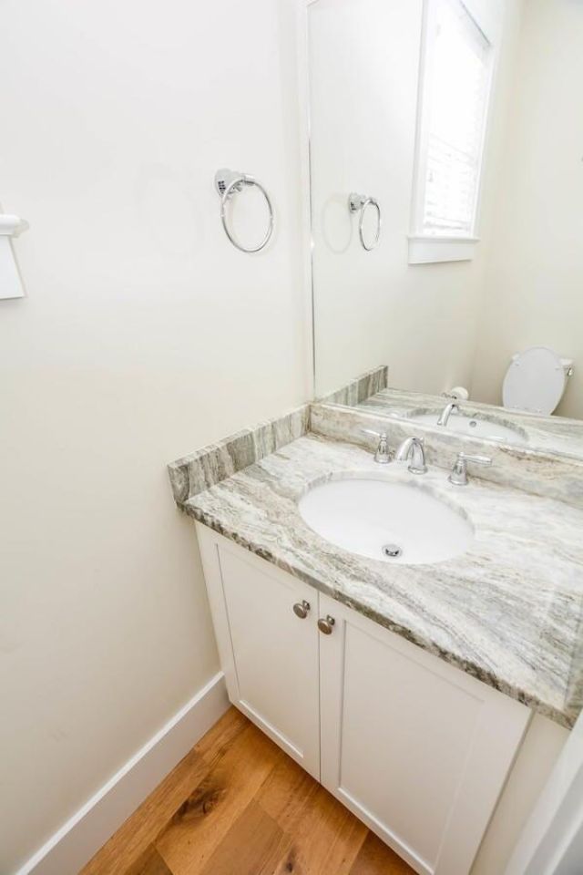 707 Meeting Street Photo 7