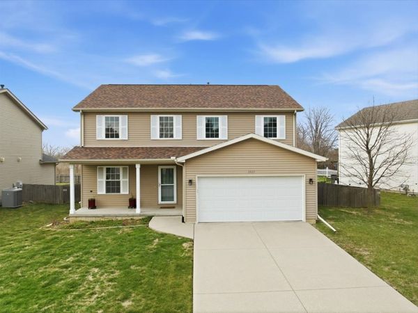 2429 Grey Fox Trail , Bloomington, IL 61705