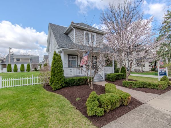 220 Hickory Street , Frankfort, IL 60423