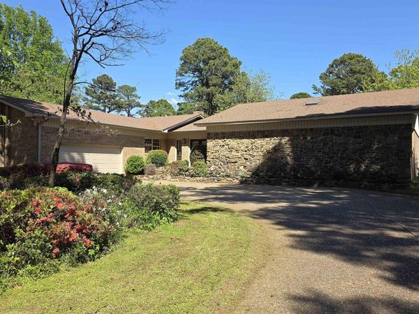 607 Old Post Road, Russellville, AR 72802