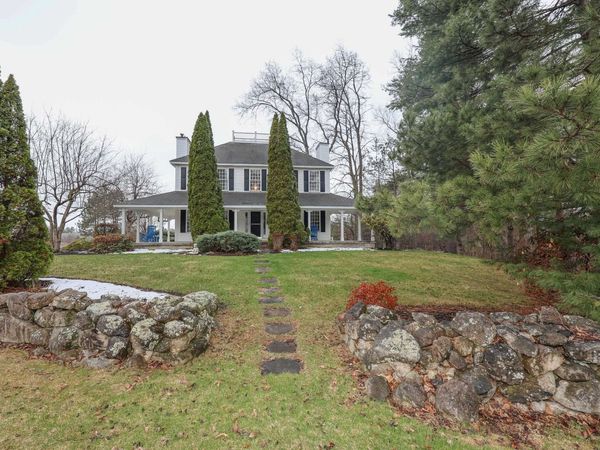 1 Greenfield Parkway, Bedford, NH 03110