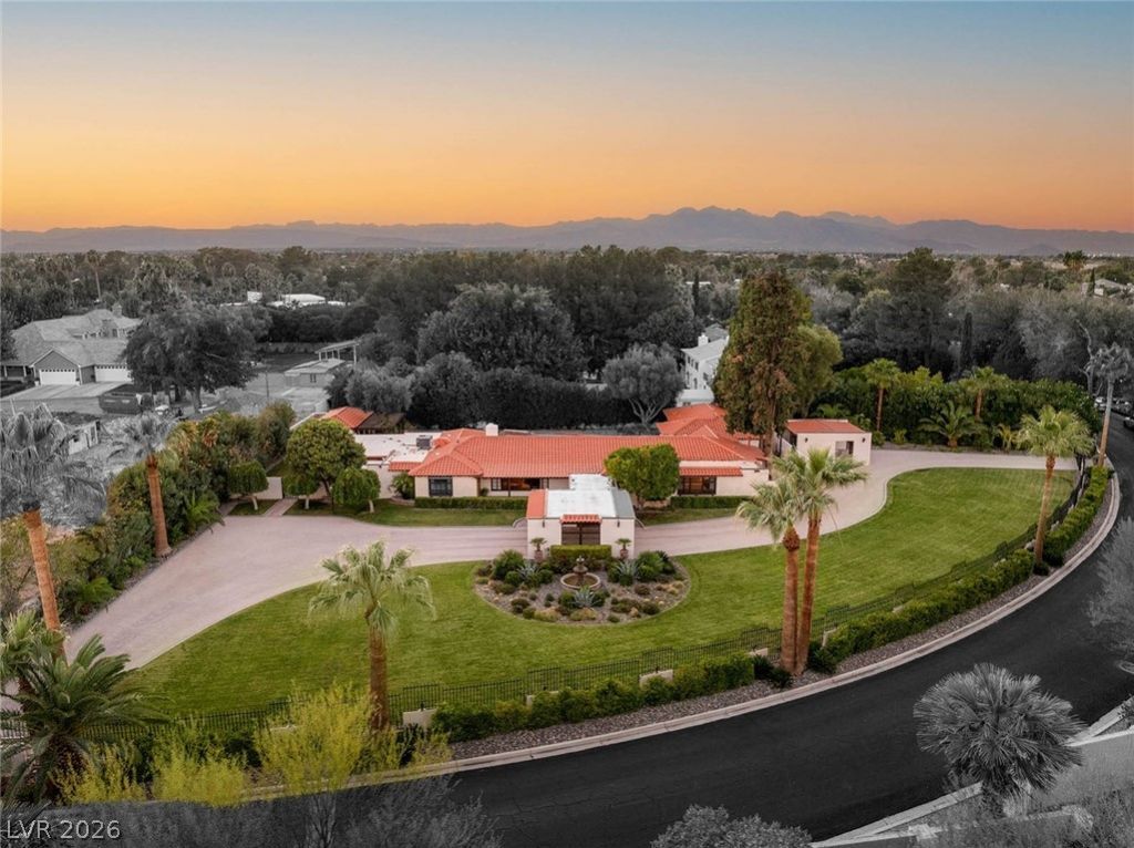 1450 Rancho Circle, Las Vegas, NV 89107