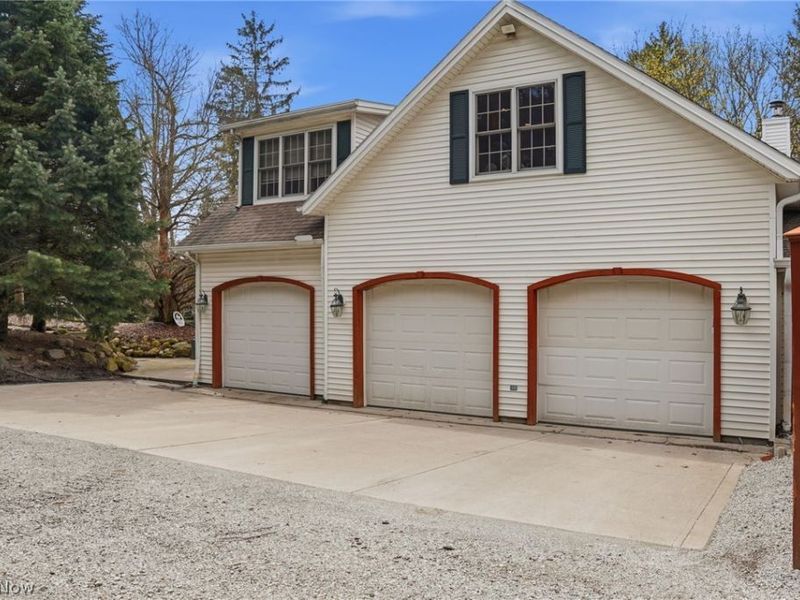 11679 Bell Road, Newbury, OH 44065 Photo 2