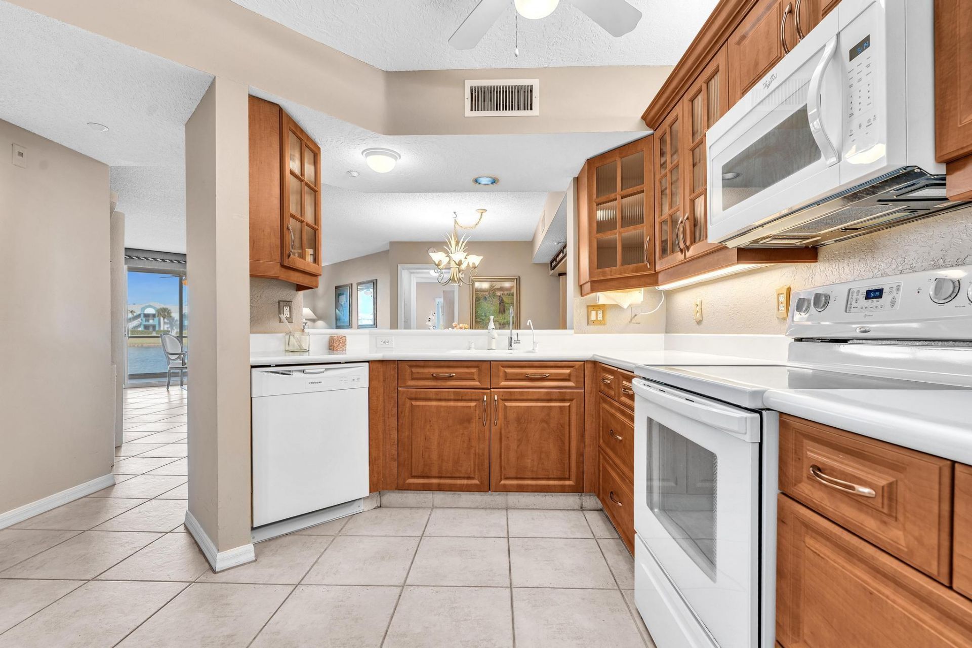 9539 Weldon Circle, Unit F107, Tamarac, FL 33321 Photo