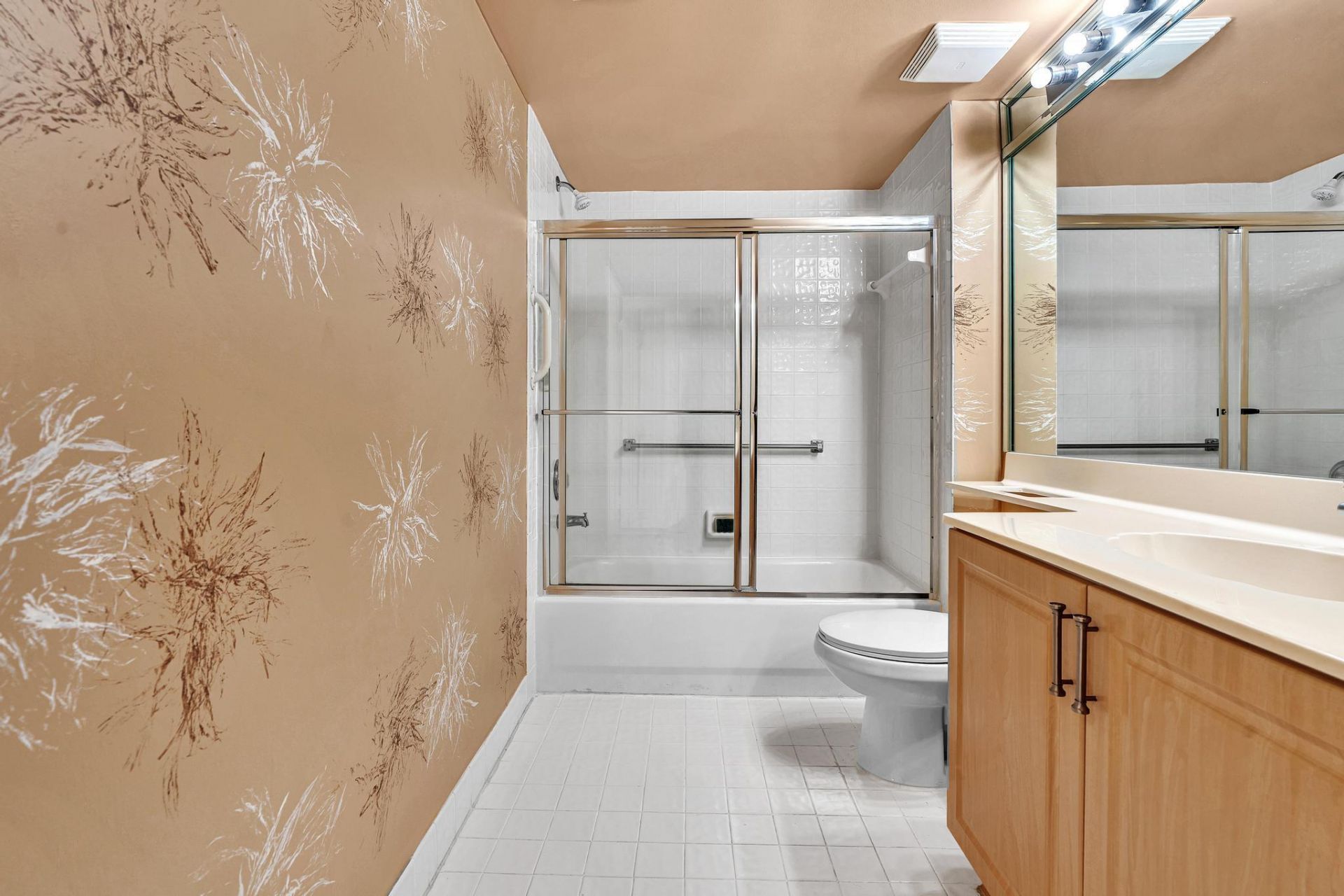 9539 Weldon Circle, Unit F107, Tamarac, FL 33321 Photo