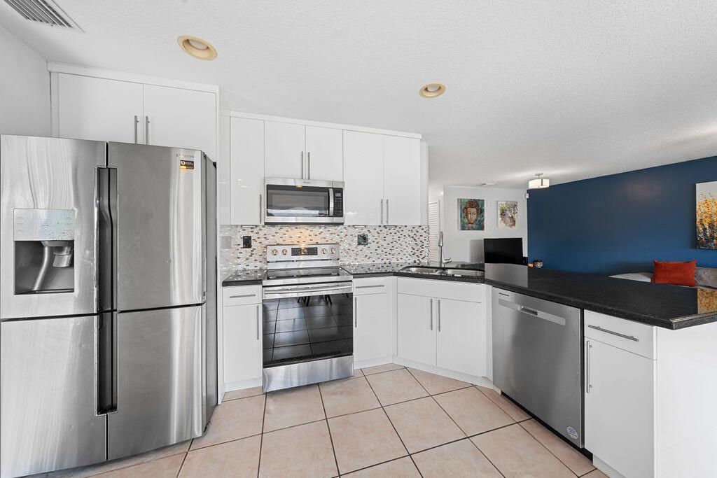 11018 NW 47th Terrace, Doral, FL 33178 Photo
