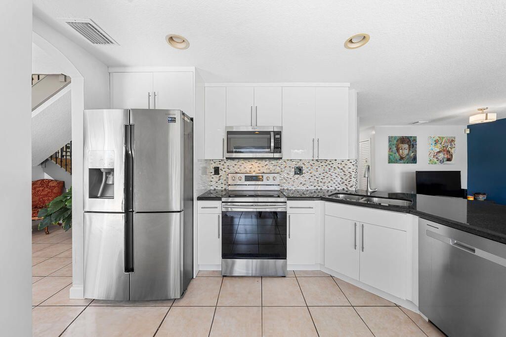 11018 NW 47th Terrace, Doral, FL 33178 Photo