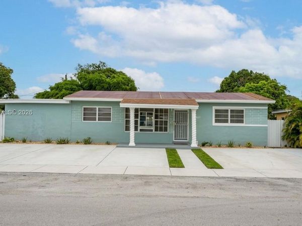3421 NW 176th St , Miami Gardens, FL 33056