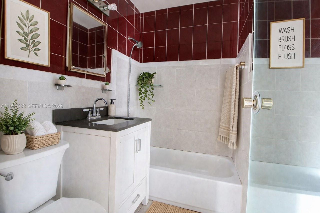 3421 NW 176th St , Miami Gardens, FL 33056 Photo