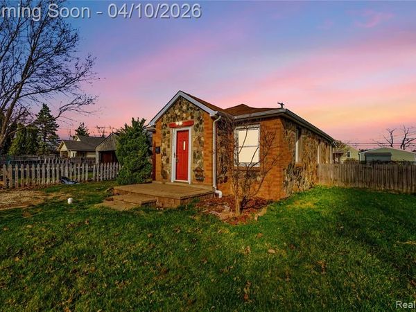 33524 Duncan, Fraser, MI 48026