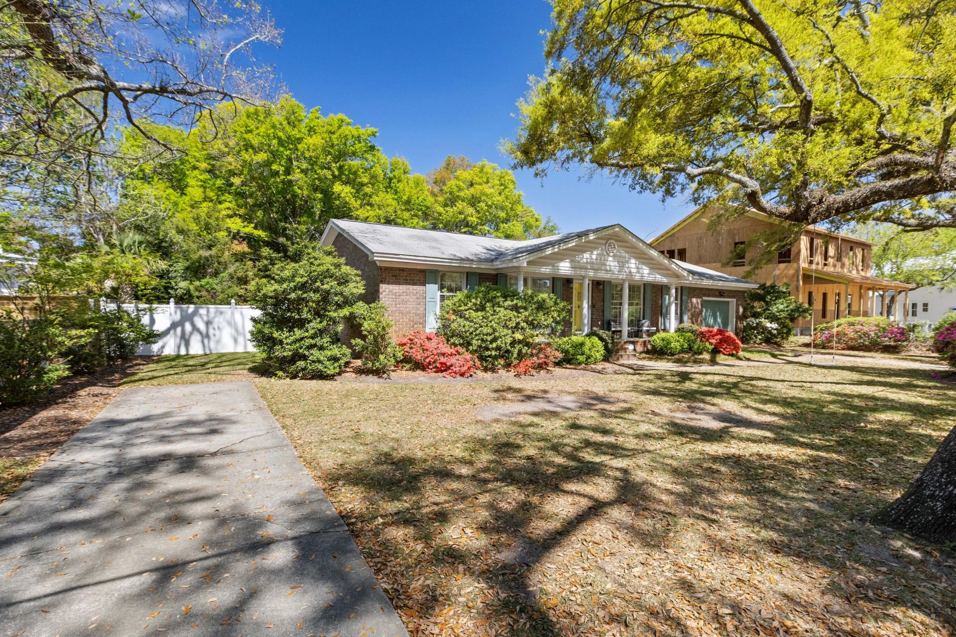 810 Mccants Drive Photo 2