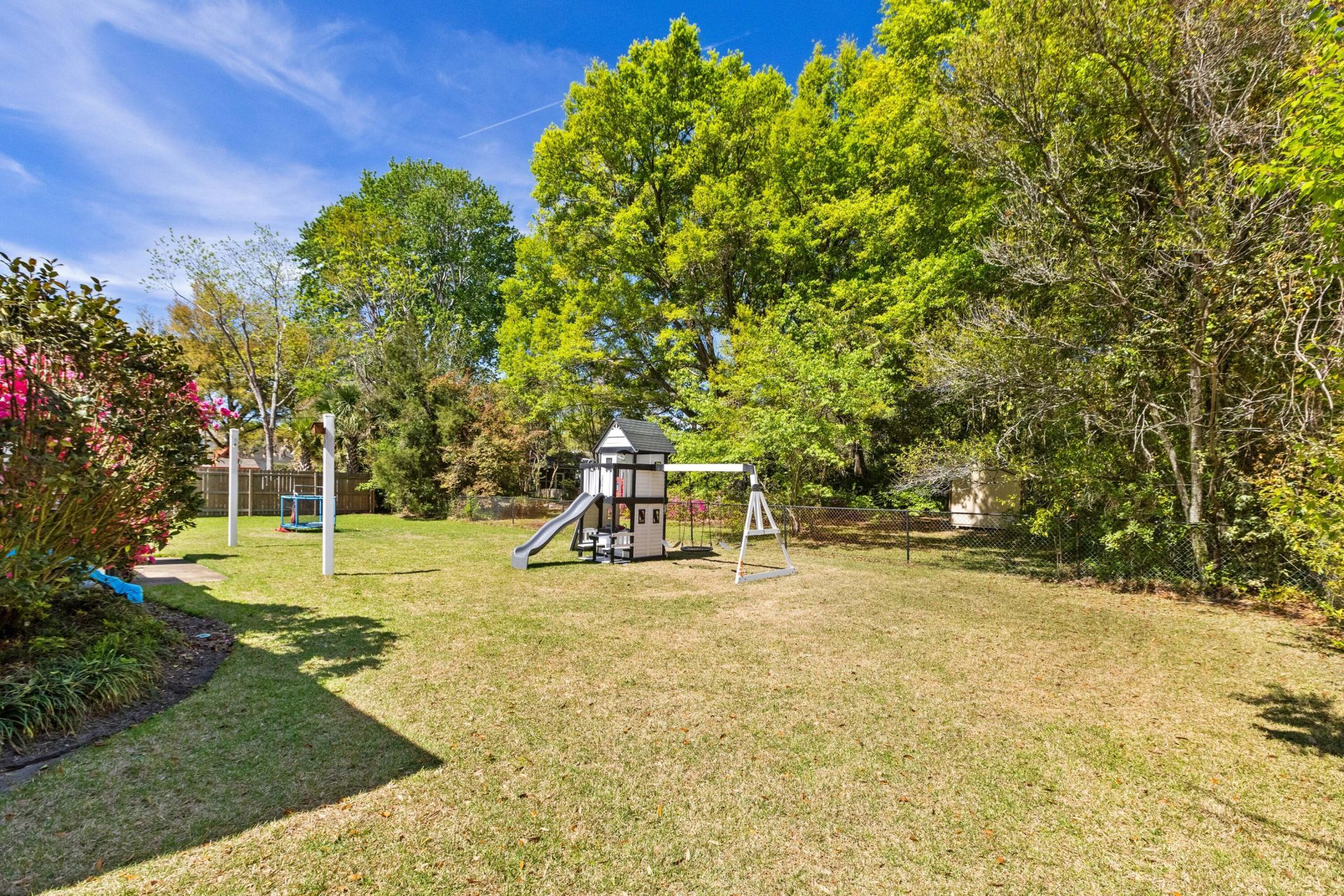 810 Mccants Drive Photo 37