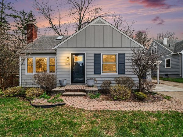 1801 Cayuga Place, Ann Arbor, MI 48104