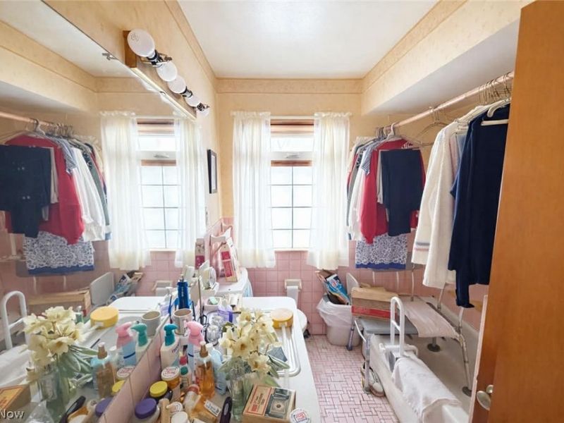 1597 E 230th Street, Euclid, OH 44117 Photo 8