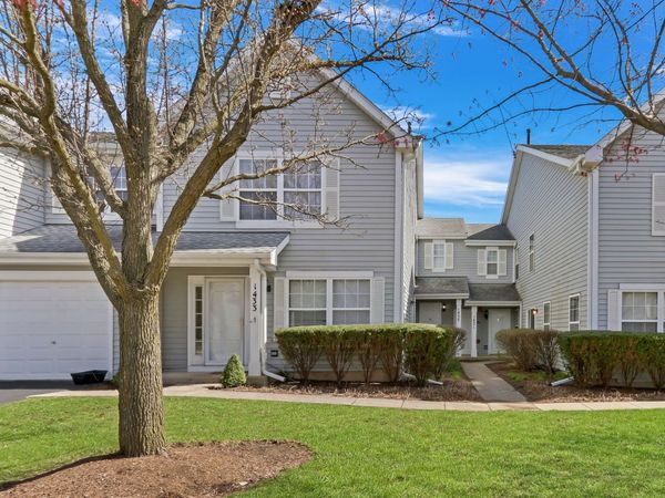 1435 Orleans Drive , Mundelein, IL 60060