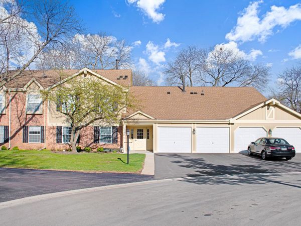 136 Wolcott Court , Unit N1, Schaumburg, IL 60193