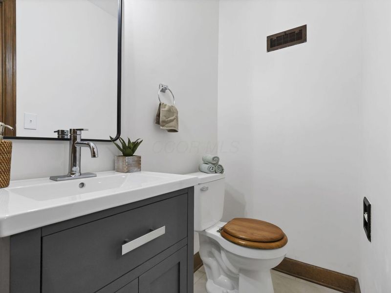 2532 Brookwood Road, Columbus, OH 43209 Photo 24