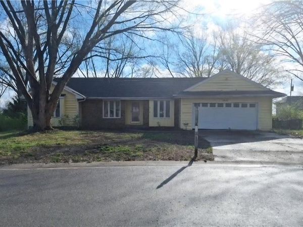 3820 SW Gamwell Road, Topeka, KS 66610