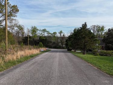 7, 8, 9 Walnut Drive, Bronston, KY 42518