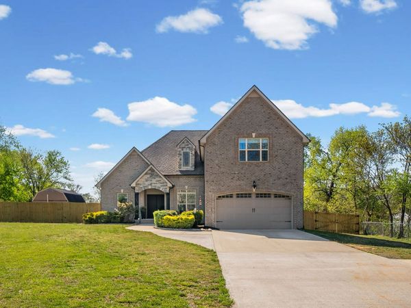 1608 Walnut Grove Rd, Clarksville, TN 37042