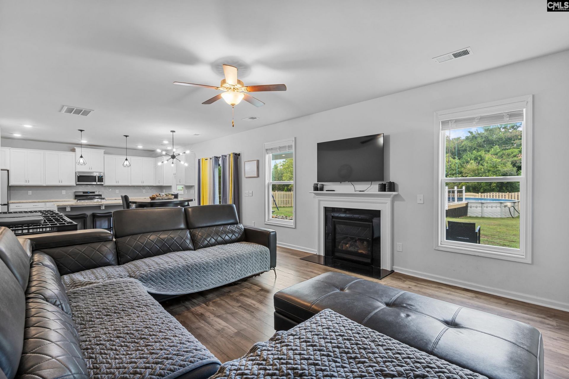 146 Belfast Way Photo 15