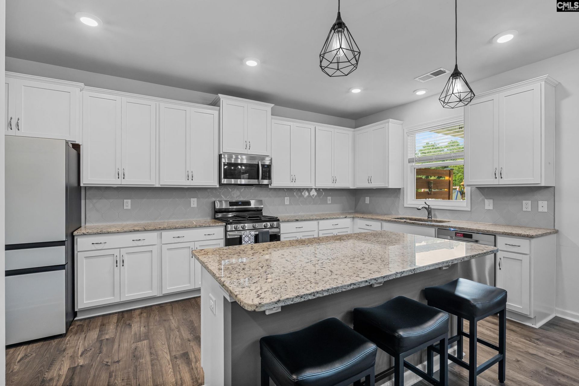 146 Belfast Way Photo 8