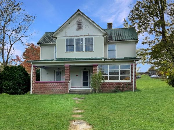 61 Fairview Road, Andrews, NC 28901