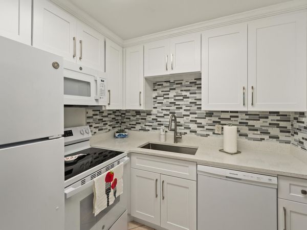 126 Southampton B, West Palm Beach, FL 33417