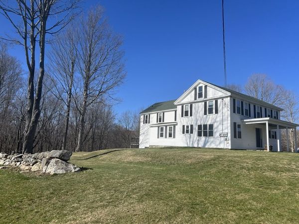 51 Moore, Unit 1, New Braintree, MA 01531