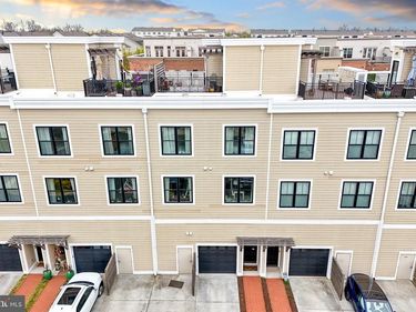 43567 MICHIGAN SQUARE, LEESBURG, VA 20176