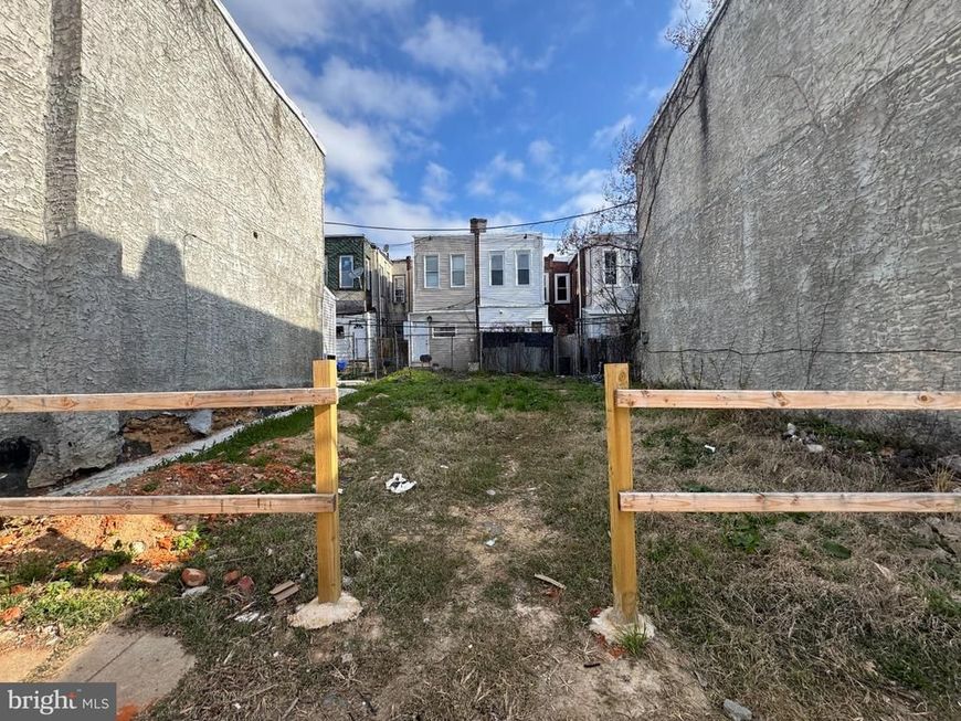 3333 W Firth Street, Philadelphia, PA 19132 Main Photo