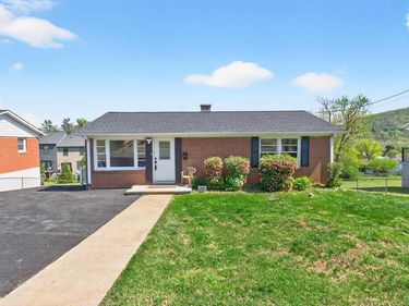 316 CARLTON RD, CHARLOTTESVILLE, VA 22902